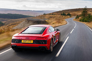 01 audi r8 v10 red